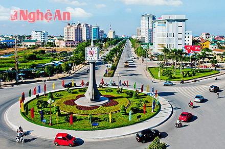 Đại lộ Lê Nin - Thành phố Vinh. Ảnh: Sỹ Minh