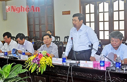 Đồng chí Nguyễn Xuân Đường- Chủ tịch UBND tỉnh phát biểu tại buổi làm việc.