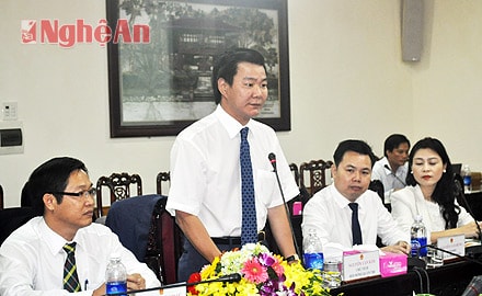 Chủ tịch HĐQT Công ty CP TM Nguyễn Kim phát biểu tại buổi làm việc