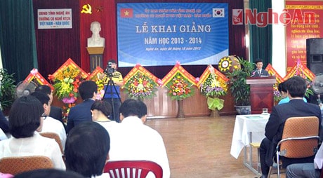 Toàn cảnh lễ khai giảng