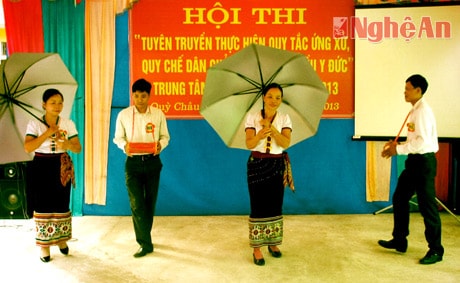 Màn chào hỏi của Trạm y tế xã Châu Thuận