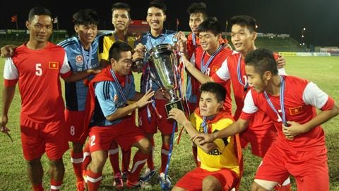 U21 báo Thanh Niên đã giành chức vô địch sau khi đánh bại U21 Sydney trong trận cầu nghẹt thở. Ảnh: Anh Tài