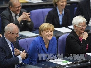 Thủ tướng Đức Angela Merkel (giữa) (Nguồn: AFP/TTXVN)