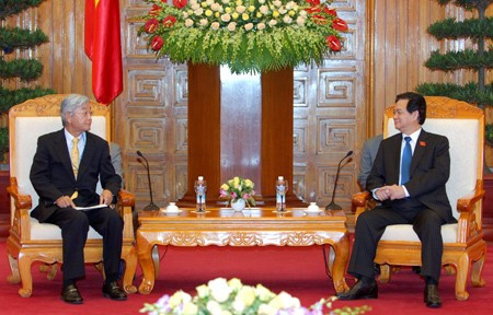 Thủ tướng Nguyễn Tấn Dũng tiếp ông Watanabe Kohei,  Chủ tịch Ủy ban Hợp tác kinh tế Mekong- Nhật Bản thuộc Phòng Thương mại và Công nghiệp Nhật Bản. Ảnh VGP/Nhật Bắc