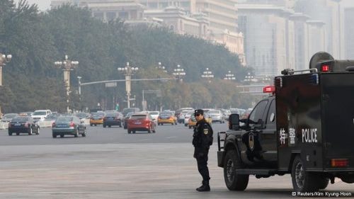 An ninh xung quang khu vực quảng trường Thiên An Môn được thắt chặt (Ảnh Reuters)