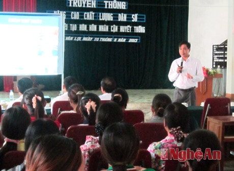 Một cuộc truyền thông về hôn nhân cận huyết thống ở Quỳ Hợp.