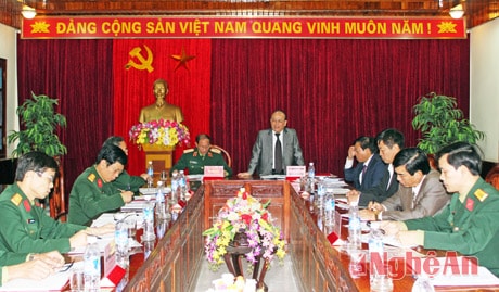 Quang cảnh buổi làm việc