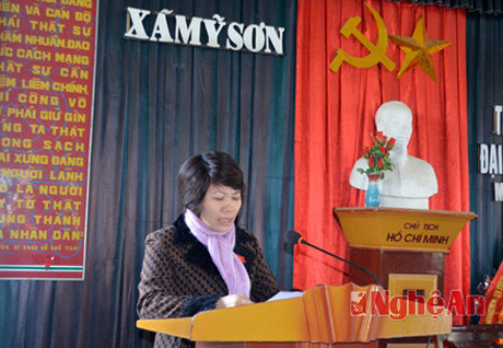 Đại biểu Vi Thị Hương thông báo kết quả chương trình kỳ họp quốc hội lần thứ 6 khóa XIII.