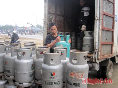 Hãng Gas DAIHAI PETROL phân phối ga cho các đại lý ở Thành phố Vinh.