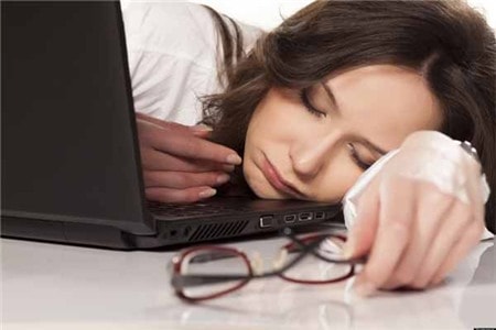 Ngủ quá nhiều lại gây ra một loạt các bệnh, bao gồm cả bệnh tiểu đường, bệnh tim... Ảnh minh họa
