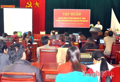 Quang cảnh buổi tập huấn