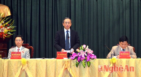 Đoàn chủ tịch điều hành phiên chất vấn.