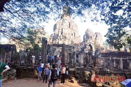 Toàn cảnh đền Angkor - Thom