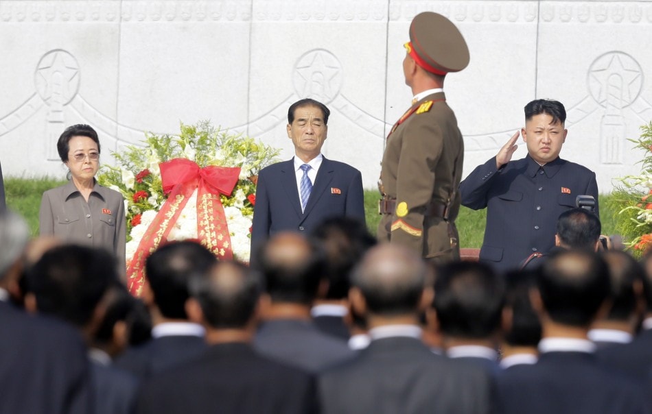 Bà Kim Kyong-Hui (trái), cô ruột của nhà lãnh đạo Triều Tiên Kim Jong-Un