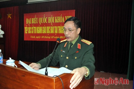 Đại biểu Trần Hữu Tuất thông báo kết quả kỳ họp thứ 6, Quốc hội khóa XIII.