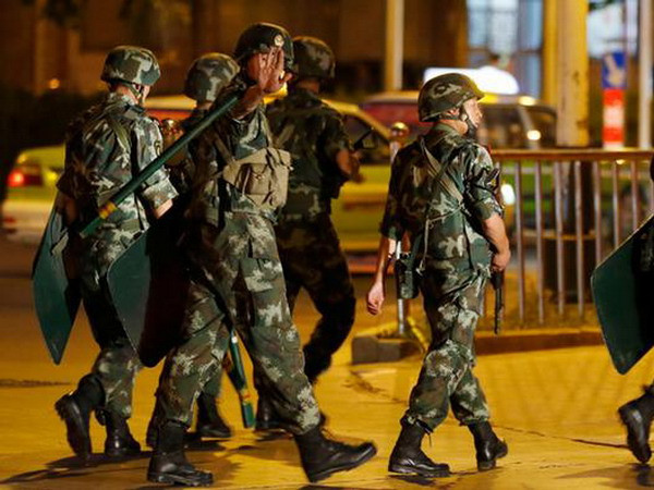 Cảnh sát Tân Cương. Ảnh minh họa. (Nguồn: Reuters)