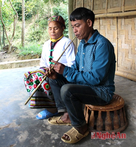 Pí tơm, nhạc cụ độc đáo của người Khơ Mú.