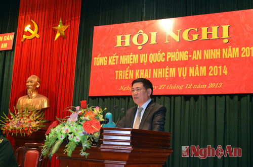  Đồng chí Hồ Đức Phớc phát biểu tại hội nghị
