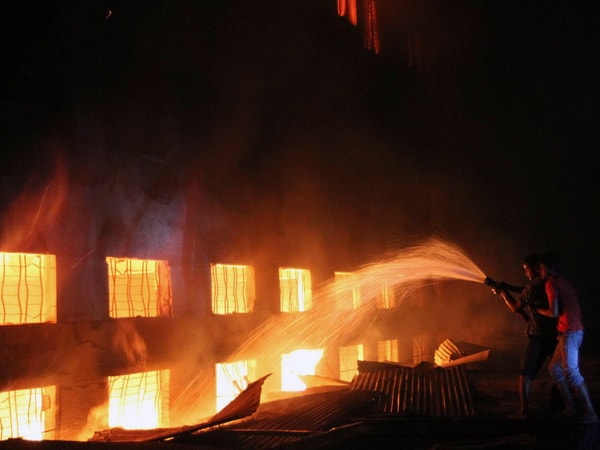 Hiện trường vụ hỏa hoạn tại nhà máy Tazreen. (Nguồn: AFP/TTXVN)