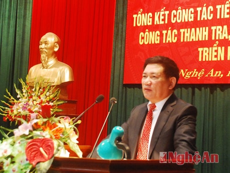 Đồng chí Hồ Đức Phớc phát biểu.