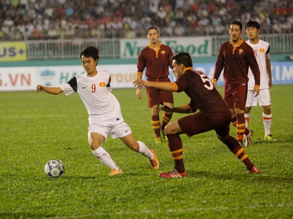 U19 Việt Nam thua đầy đáng tiếc trước U19 AS Roma. (Ảnh: Minh Chiến/Vietnam+)