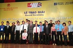 Lễ trao giải cuộc thi sáng tác phim ngắn về giới trẻ học nghề lần 1. (Ảnh: PV/Vietnam+)