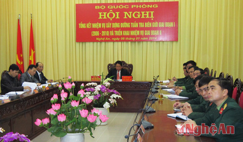 Đồng chí Thái Văn Hằng, UVTVTU, Phó Chủ tịch UBND tỉnh Nghệ An chủ trì hội nghị tại điểm cầu Nghệ An.