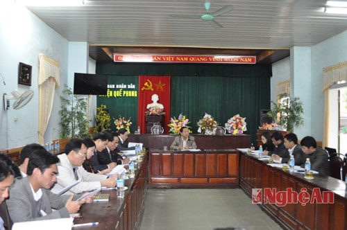 Đồng chí Phạm Văn Tấn, Trưởng đoàn Đại biểu QH chủ trì buổi giám sát