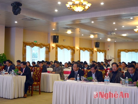 Các đại biểu tham gia tổng kết công tác Đảng.