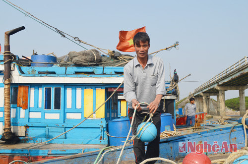 Anh Phạm Văn Hải, xóm Quyết Thắng, xã Diễn Bích, huyện Diễn Châu không tham gia  bảo hiểm thuyền viên và thân, vỏ tàu.