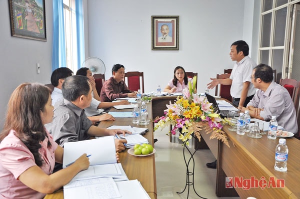 Đảng ủy Báo Nghệ An kiểm điểm tự phê bình và phê bình theo Nghị quyết 4 (khóa XI)