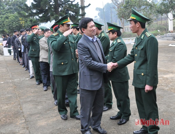 Đoàn đến thăm Đồn Biên Phòng Tri Lễ