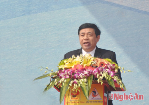 Đồng chí Nguyễn Xuân Đường phát biểu tại buổi lễ khởi công