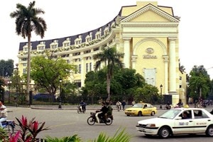 Khách sạn HiltonHanoi Opera. (Ảnh: Hà Việt/TTXVN)
