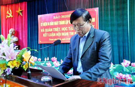 Đồng chí Lâm Văn Đoàn đọc diễn văn kỷ niệm ngày thành lập Đảng