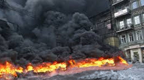 Thủ đô Kiev đang trong tình trạng căng thẳng sau vụ đụng độ nảy lửa giữa cảnh sát và phe biểu tình đêm thứ 6, rạng sáng thứ 7.