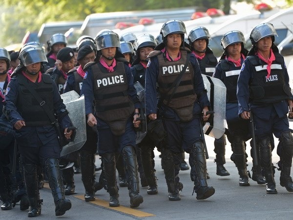 Binh sỹ Thái Lan tuần tra ở Bangkok ngày 1/12. (Nguồn: AFP/TTXVN)