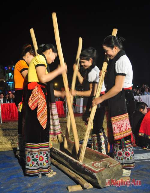 Khắc luống.Ảnh: hữu quân