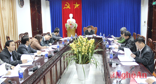 Toàn cảnh buổi họp Tiểu ban nội dung phục vụ Hội nghị gặp mặt các nhà đầu tư Xuân Giáp Ngọ 2014