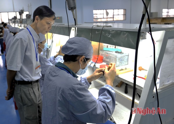 Đào tạo nghề tại dự án Tổ hợp sản xuất công nghiệp công nghệ cao. Ảnh: S.M