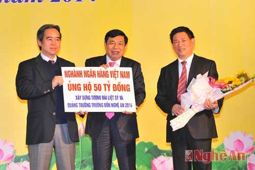 Ngân hàng nhà nước Việt Nam trao tặng 50 triệu