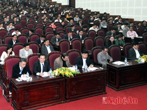 Các đại biểu dự hội nghị