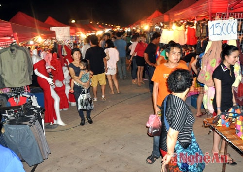 Một góc chợ đêm Viêng Chăn.