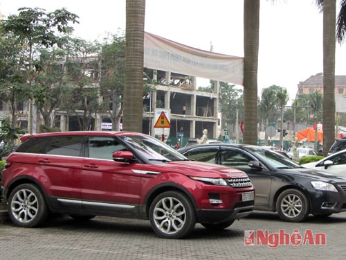 Những chiếc ô tô sang Range Rover, Mercedec, Lexux, Porsche,... luôn là mục tiêu của những kẻ trộm cắp. Ảnh minh họa.