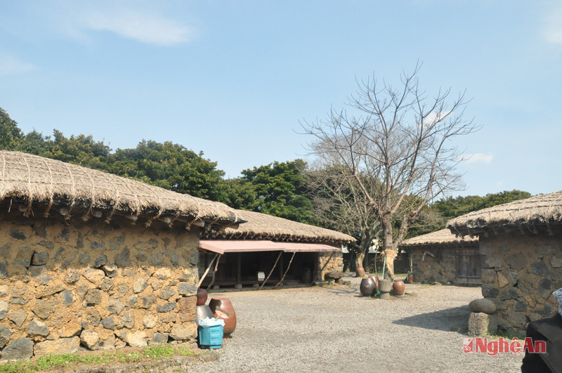 Trên đảo Jeju còn giữ lại làng dân tộc Soung-Up 