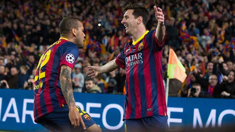 Dani Alves và Messi là 2 cầu thủ lập công cho Barca