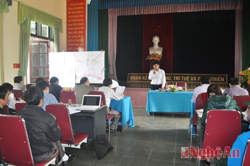 Hội đồng Bồi thường GPMB các cấp bàn giải pháp xử lý các điểm vướng tại xã Nghi Kim.