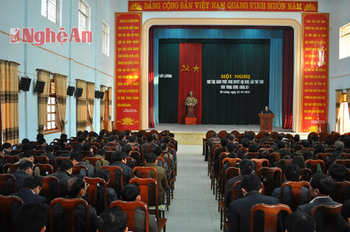 Toàn cảnh hội nghị học tập Nghị quyết TW 8 (khóa XI) tại Đô Lương