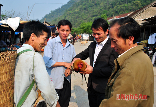  Trao đổi hàng hóa.