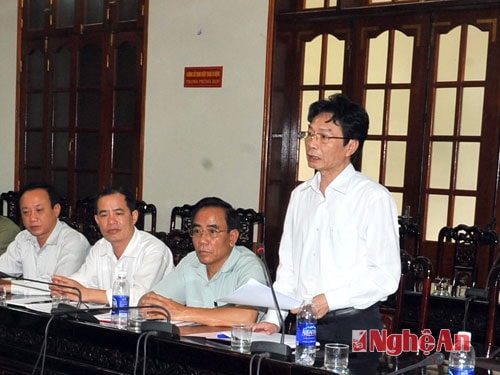 Đồng chí Nguyễn Hữu Nhị - Chủ tịch Hội nông dân đánh giá kết quả chương trình.